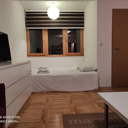 Dijana Apartment *